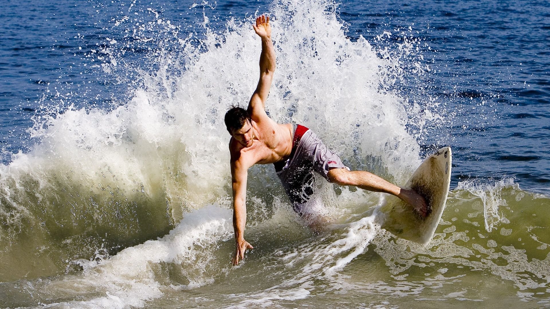 _倒数第二轮：悬念迭起，冠军归属未定_，倒数第二上场叫什么