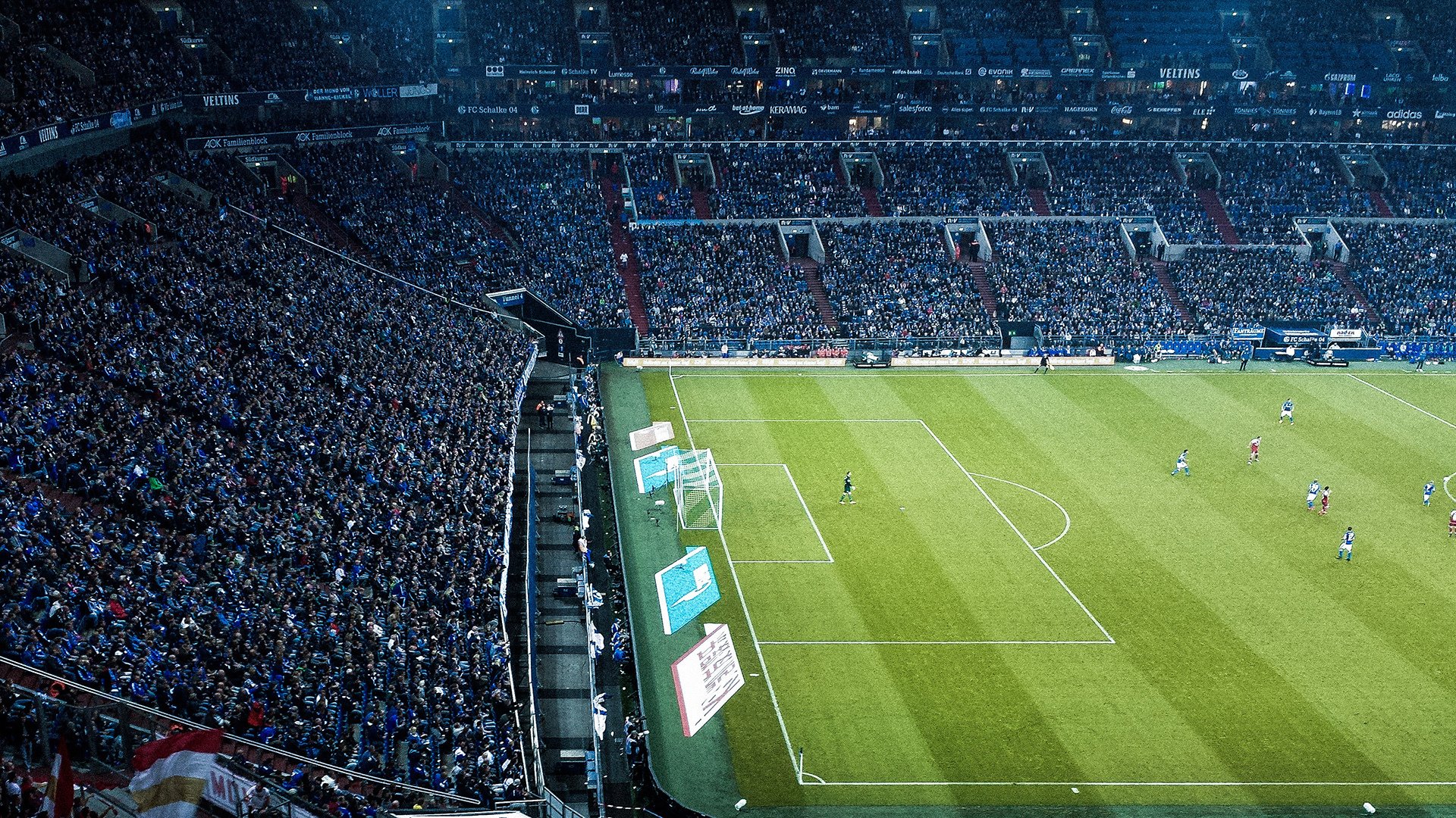 传奇教练的欧冠战术秘诀，获胜的关键因素，欧冠足球教练